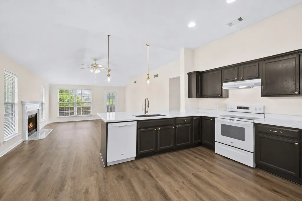 2300 Broadview Drive Nashville TN 37217