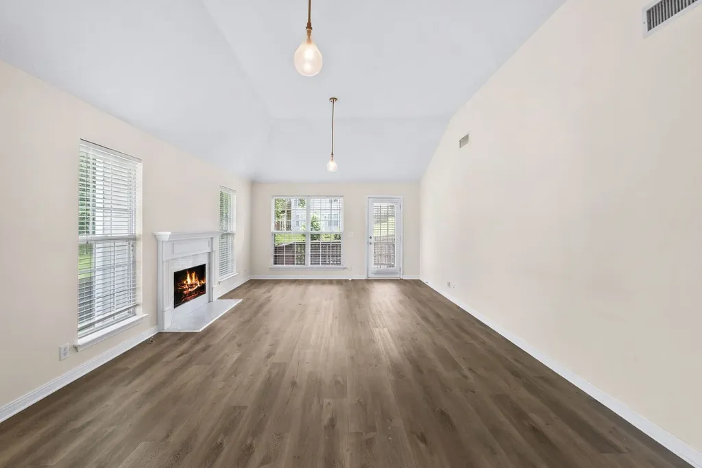2300 Broadview Drive Nashville TN 37217