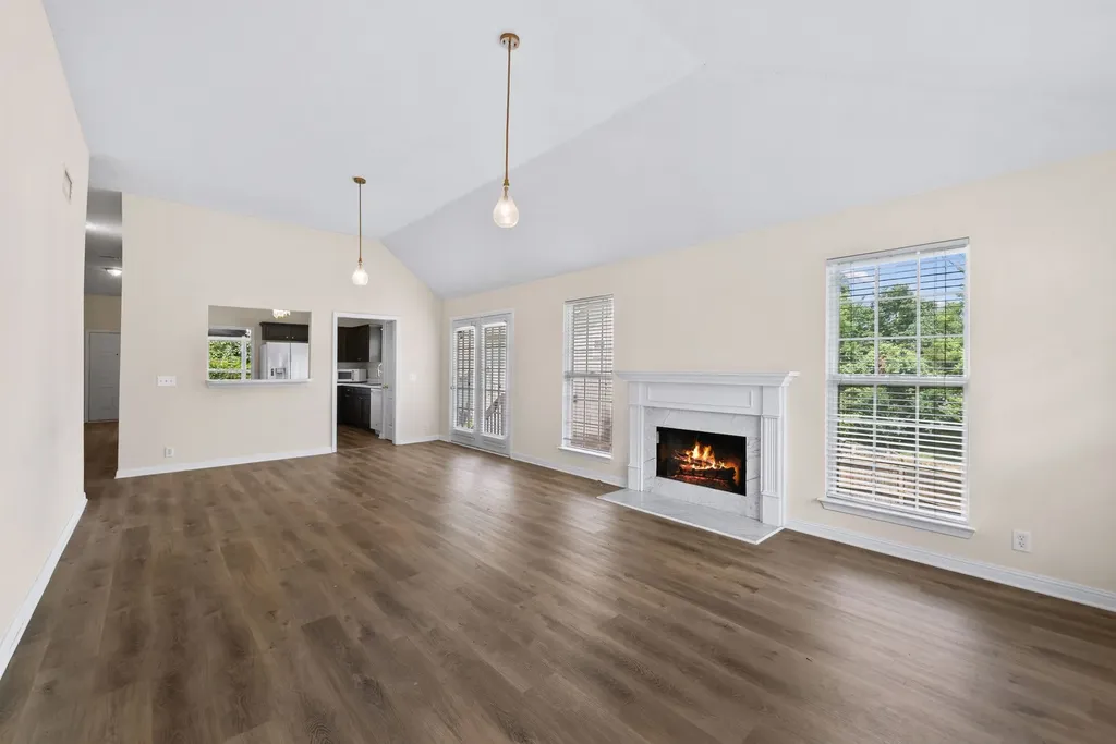 2300 Broadview Drive Nashville TN 37217