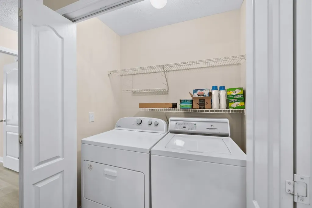 2300 Broadview Drive Nashville TN 37217