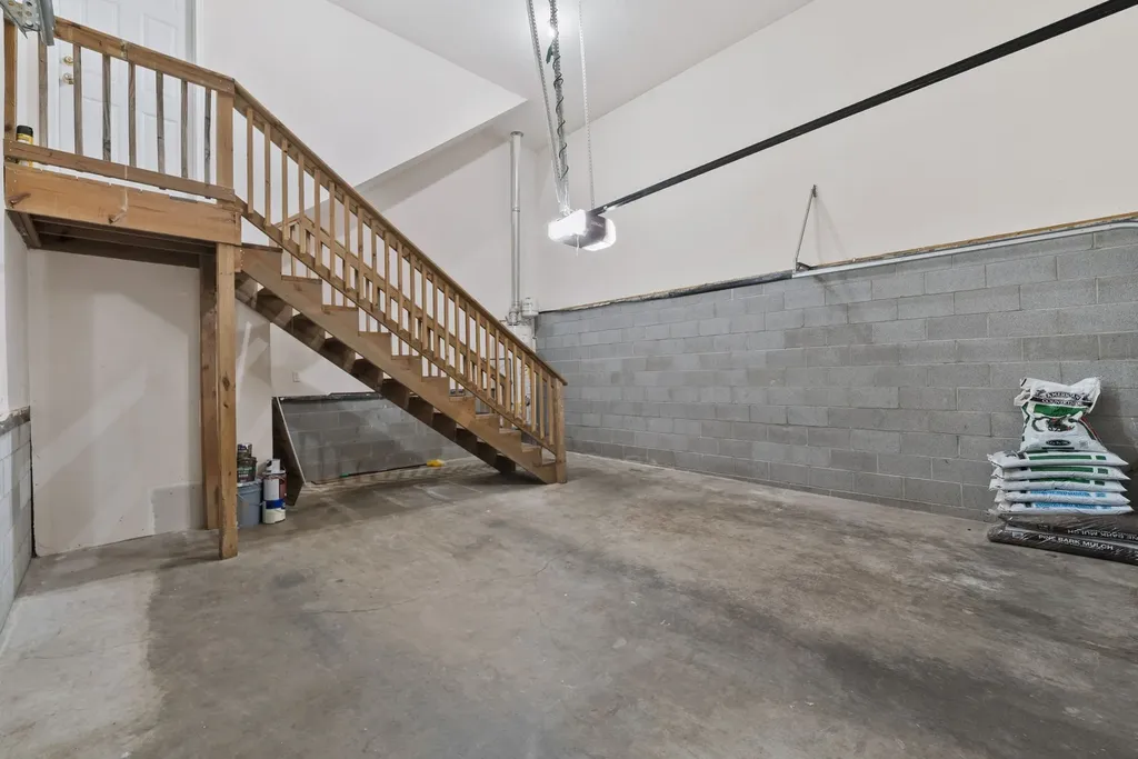 2300 Broadview Drive Nashville TN 37217
