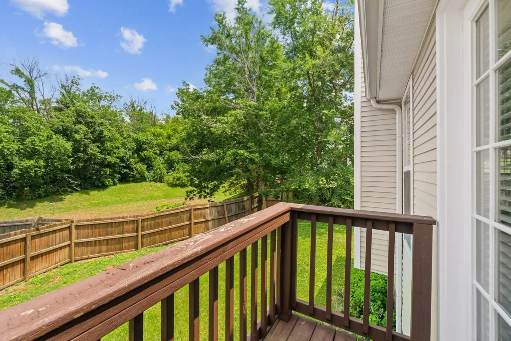 2300 Broadview Drive Nashville TN 37217