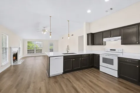 2300 Broadview Drive Nashville TN 37217