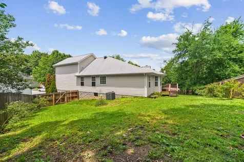 2300 Broadview Drive Nashville TN 37217
