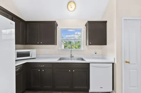 2300 Broadview Drive Nashville TN 37217