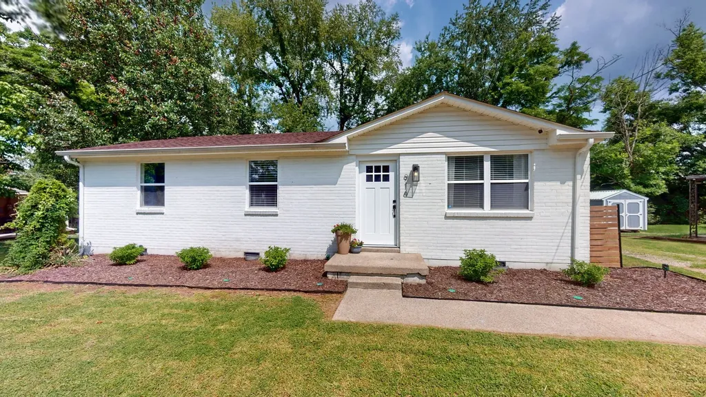 916 Turner Drive Hartsville TN 37074