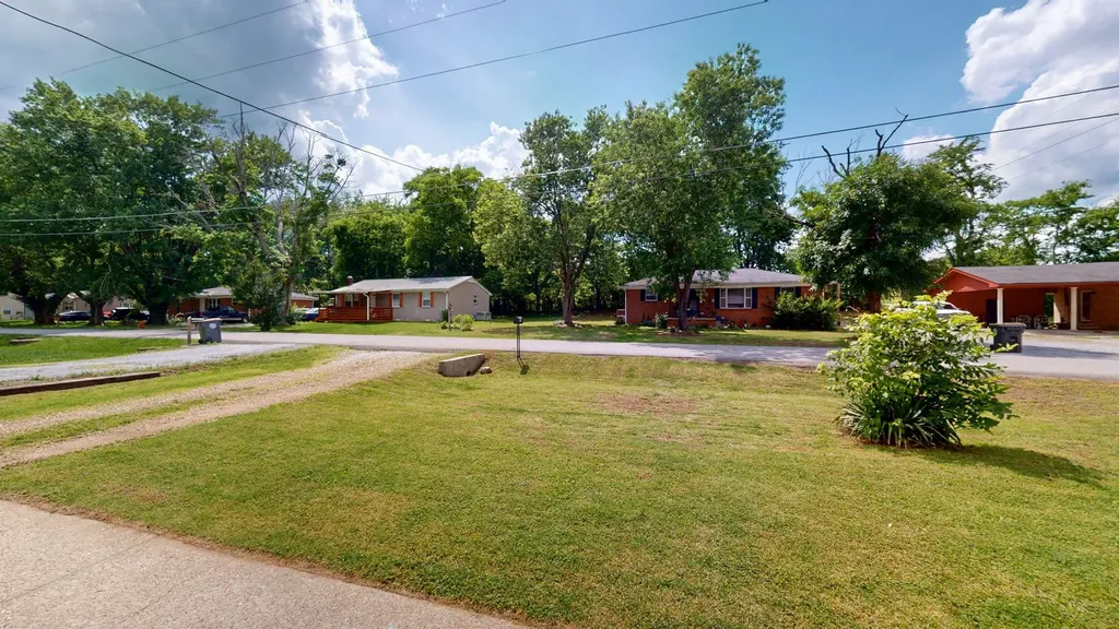 916 Turner Drive Hartsville TN 37074