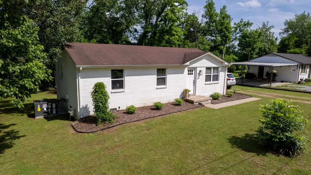 916 Turner Drive Hartsville TN 37074