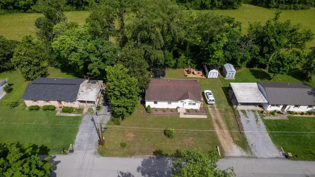 916 Turner Drive Hartsville TN 37074
