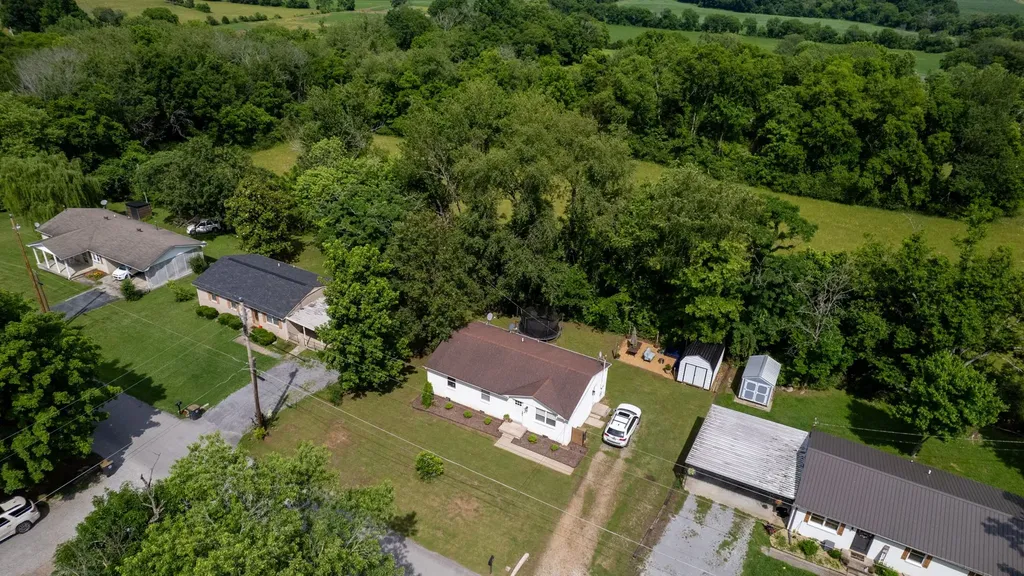 916 Turner Drive Hartsville TN 37074