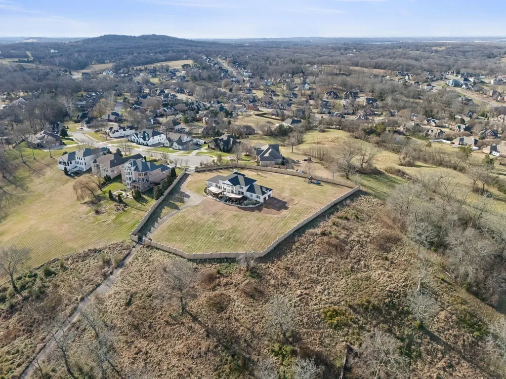 201 Vineyard Way Lebanon TN 37087