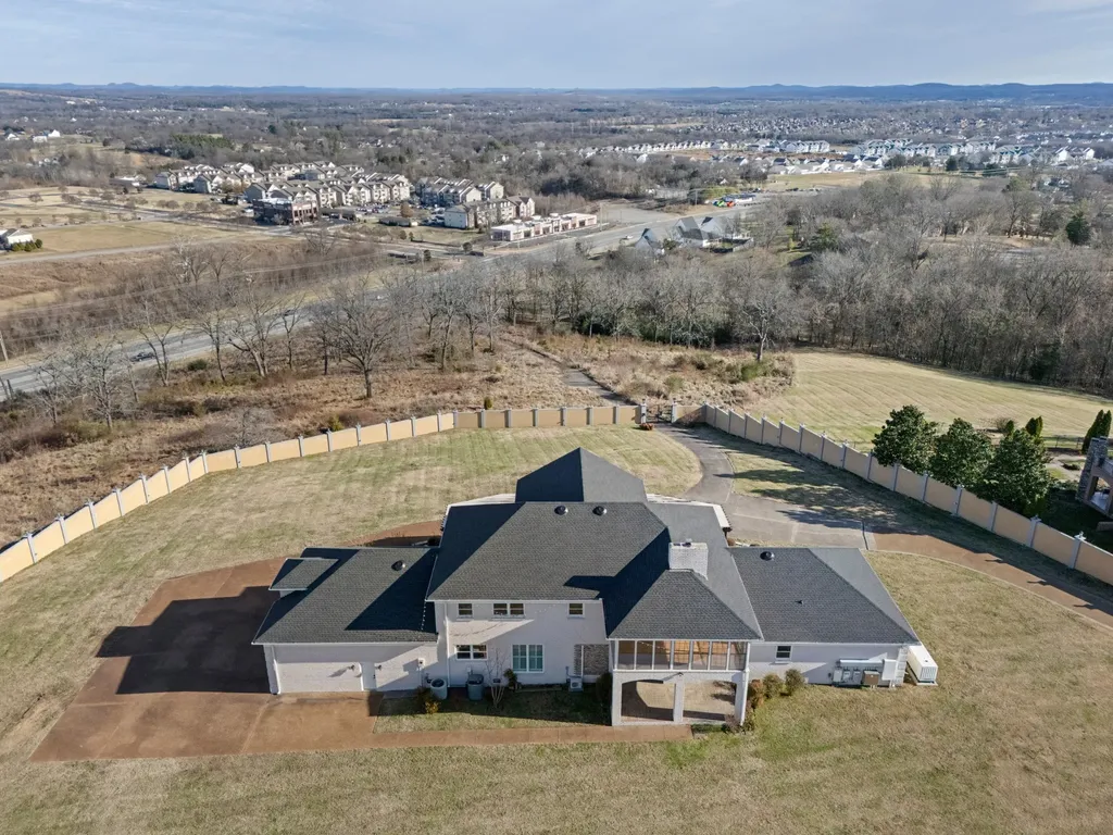 201 Vineyard Way Lebanon TN 37087