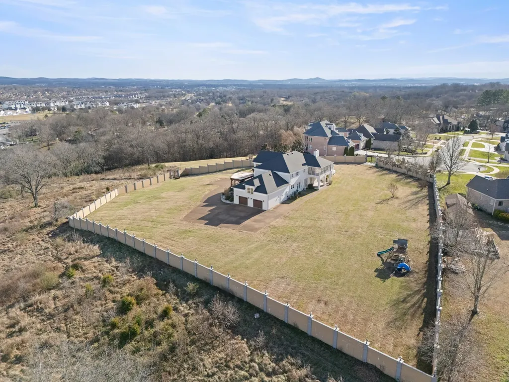 201 Vineyard Way Lebanon TN 37087