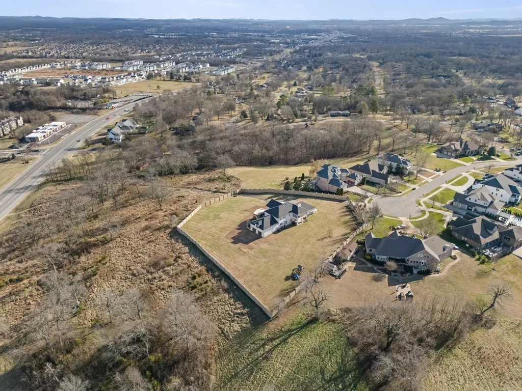 201 Vineyard Way Lebanon TN 37087