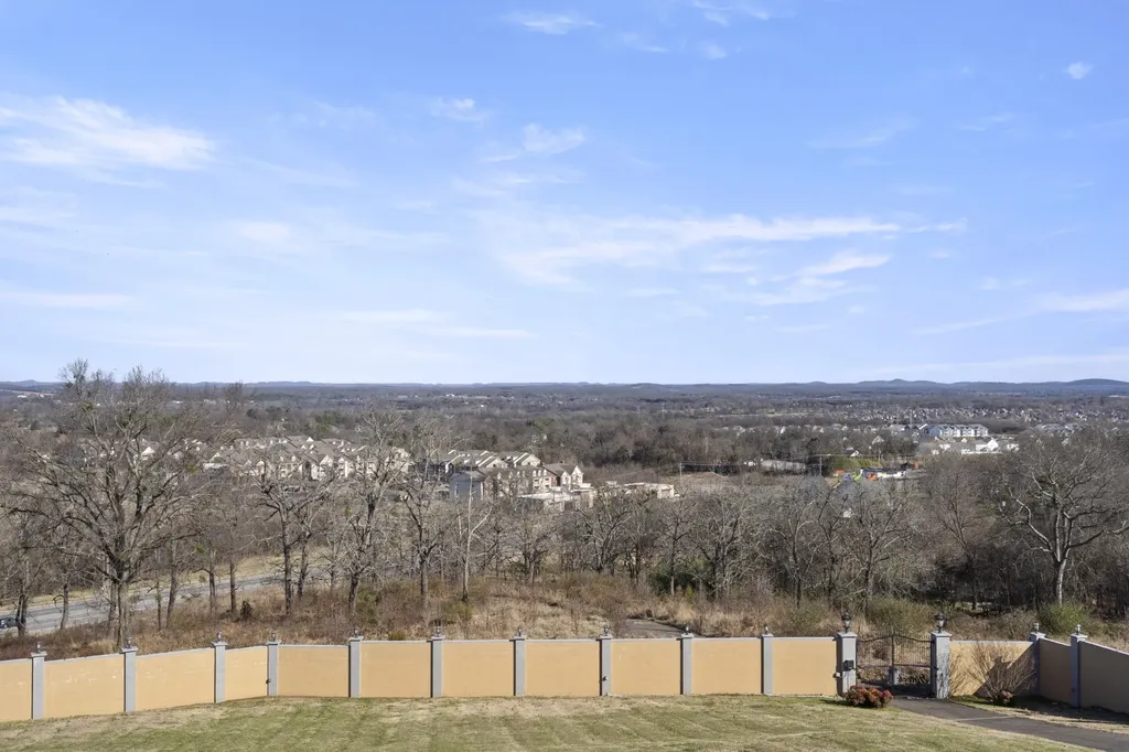 201 Vineyard Way Lebanon TN 37087