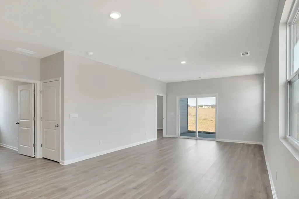 6632 Japonica Lane White House TN 37188