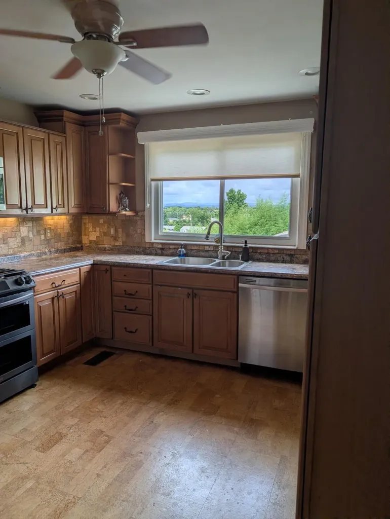7909 Standifer Gap Road Chattanooga TN 37421