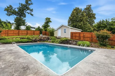 7909 Standifer Gap Road Chattanooga TN 37421