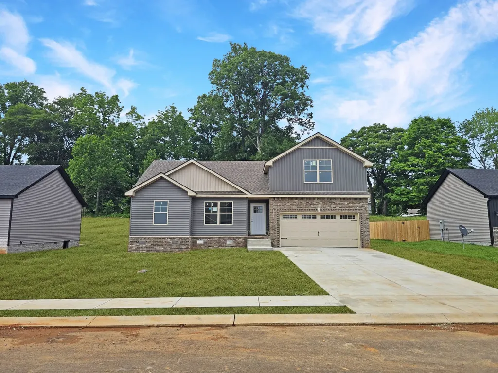 43 Echo Ridge Oak Grove KY 42262