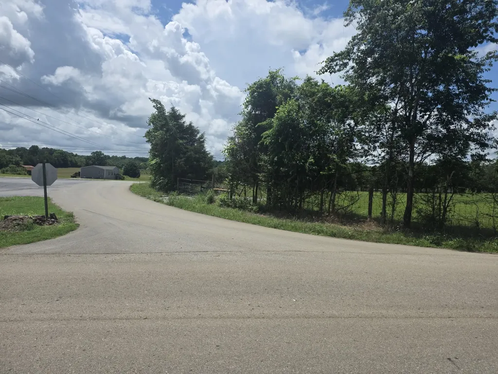 8373 Carthage Highway Lebanon TN 37087