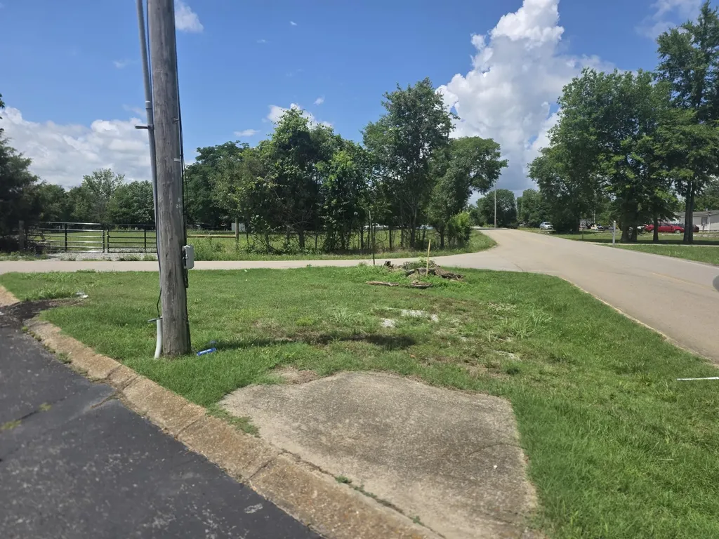 8373 Carthage Highway Lebanon TN 37087