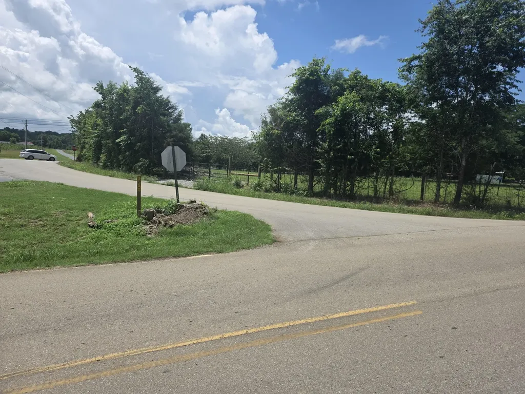 8373 Carthage Highway Lebanon TN 37087