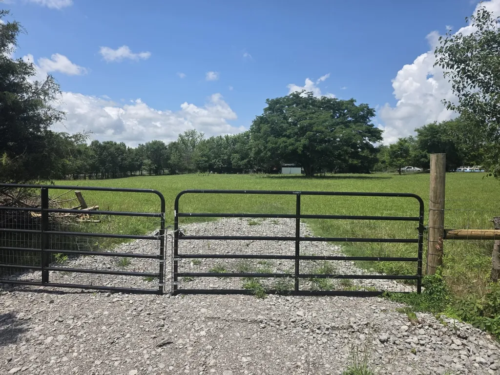 8373 Carthage Highway Lebanon TN 37087