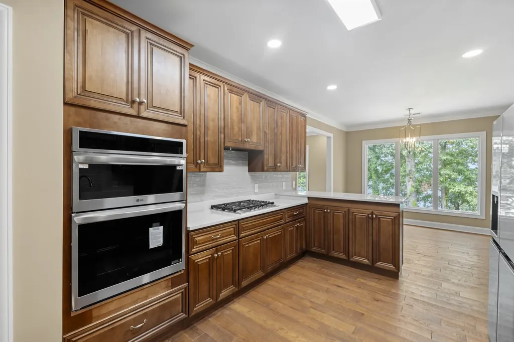 980 Skyline Drive Clifton TN 38425