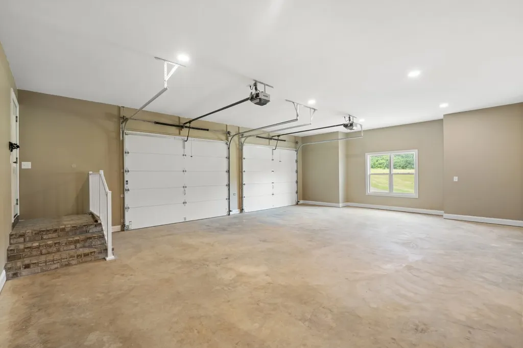 980 Skyline Drive Clifton TN 38425