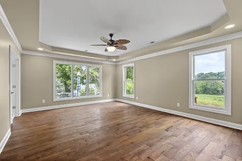 980 Skyline Drive Clifton TN 38425
