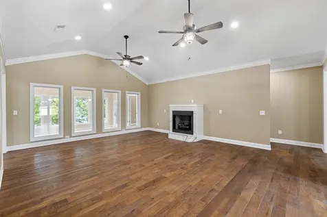 980 Skyline Drive Clifton TN 38425