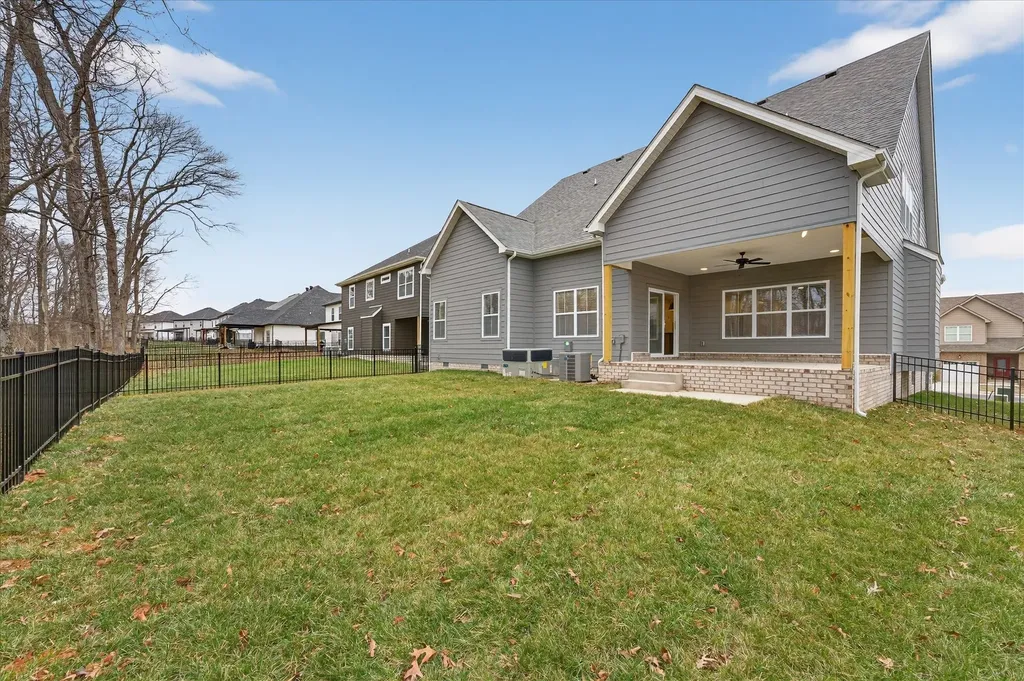 982 Alton Drive Clarksville TN 37043