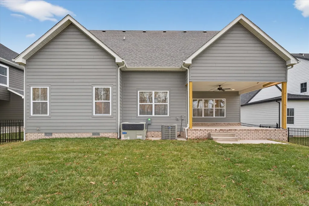 982 Alton Drive Clarksville TN 37043