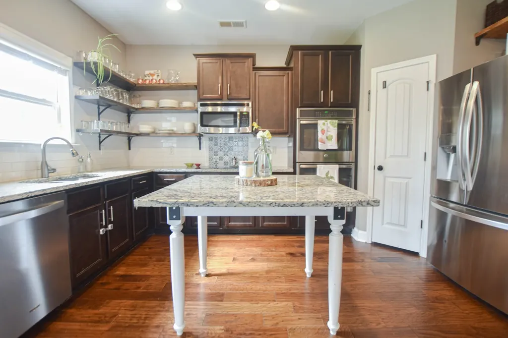 1296 Brigade Drive Clarksville TN 37043