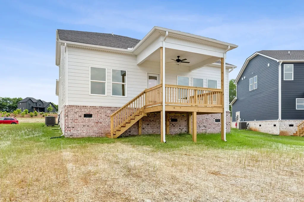 2961 Sharpstone Drive Columbia TN 38401