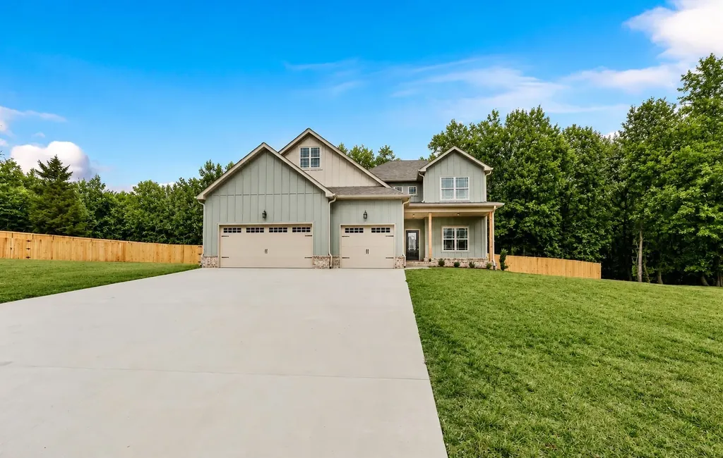1749 Powell Road Clarksville TN 37043