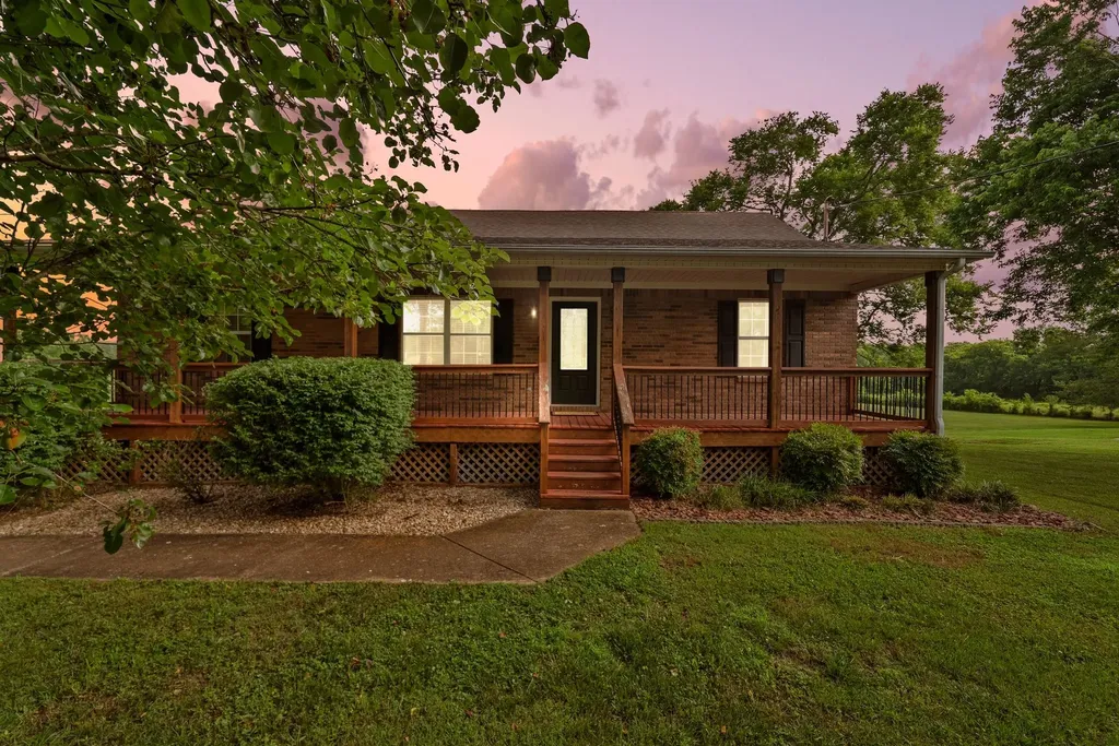 2755 Greens Mill Road Columbia TN 38401