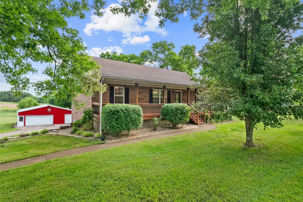 2755 Greens Mill Road Columbia TN 38401