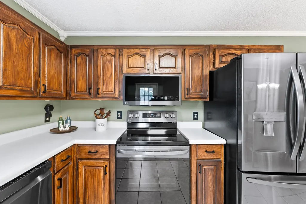 2755 Greens Mill Road Columbia TN 38401