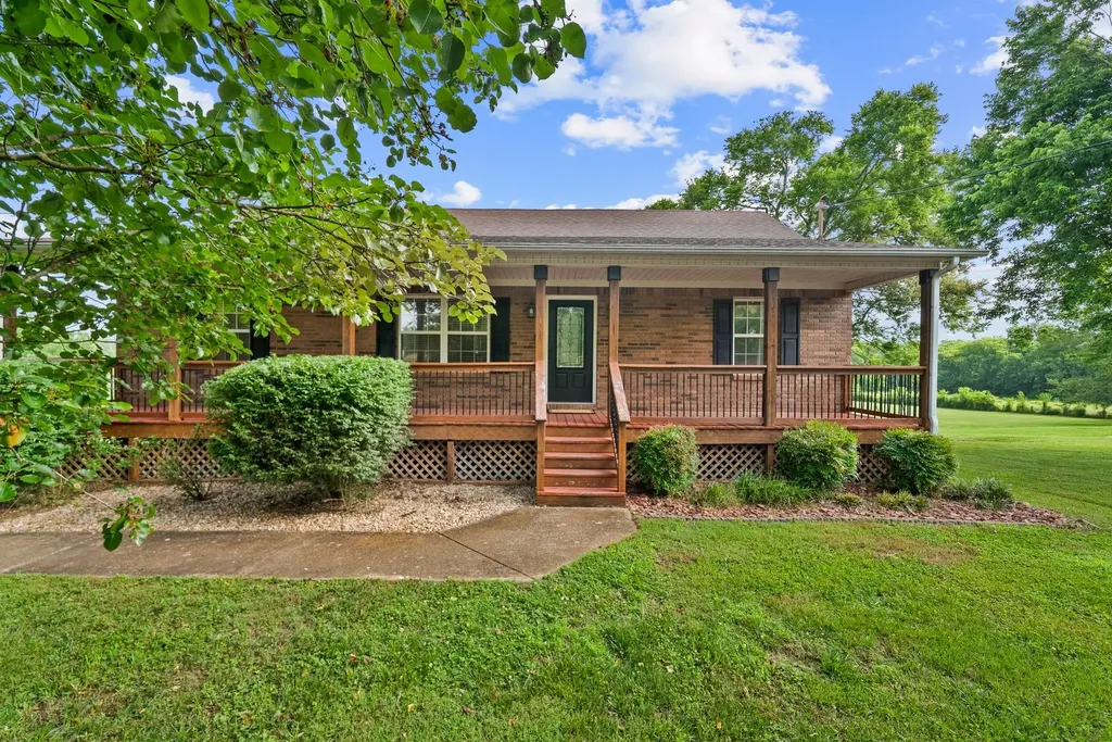 2755 Greens Mill Road Columbia TN 38401