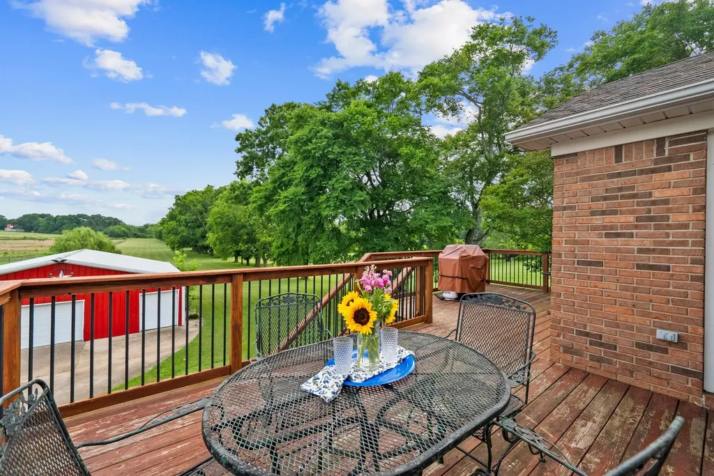 2755 Greens Mill Road Columbia TN 38401