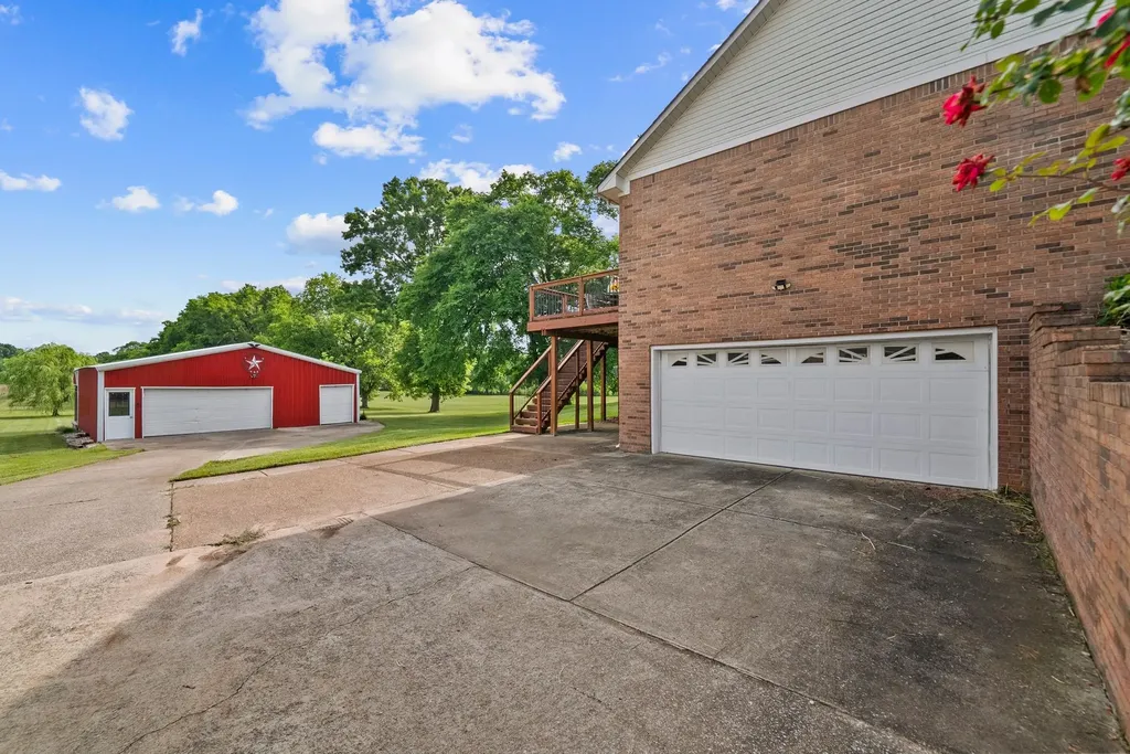 2755 Greens Mill Road Columbia TN 38401