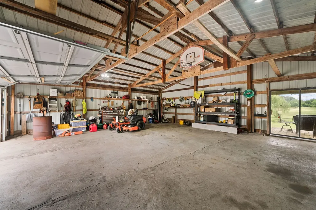 2755 Greens Mill Road Columbia TN 38401