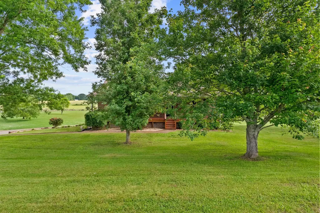 2755 Greens Mill Road Columbia TN 38401