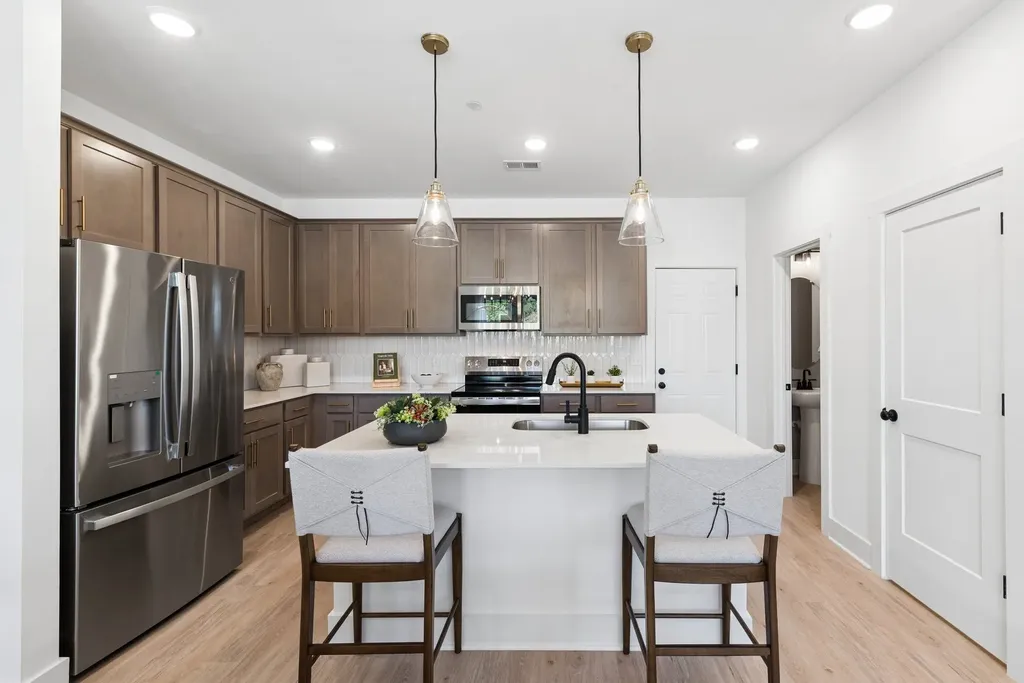 2597 Peaceful Valley Drive Columbia TN 38401