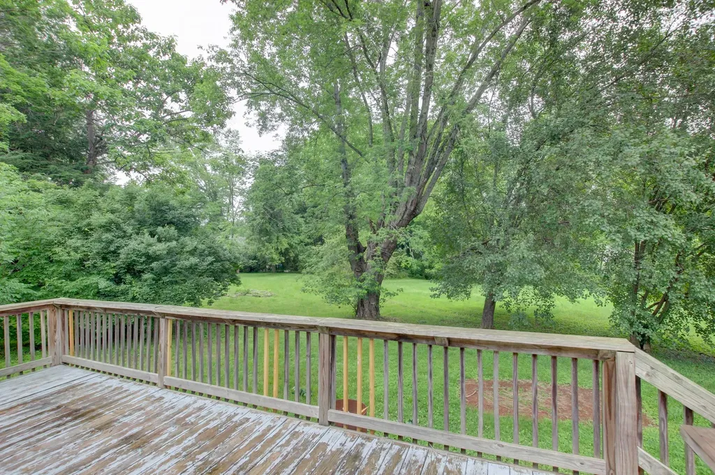 435 Circle Drive Clarksville TN 37043