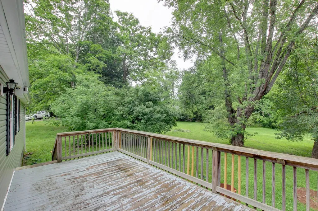 435 Circle Drive Clarksville TN 37043