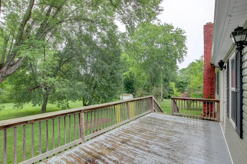 435 Circle Drive Clarksville TN 37043