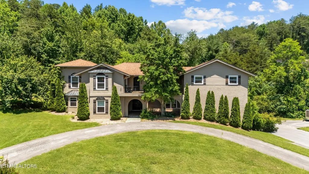 4059 Hitching Post Road Pigeon Forge TN 37863
