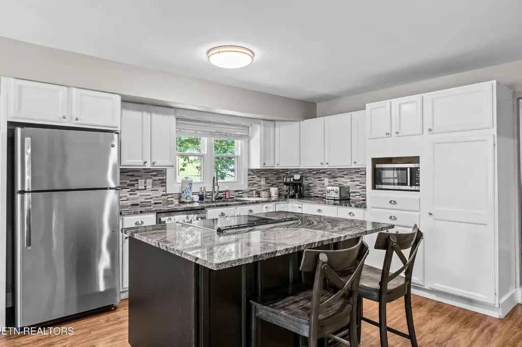 4059 Hitching Post Road Pigeon Forge TN 37863